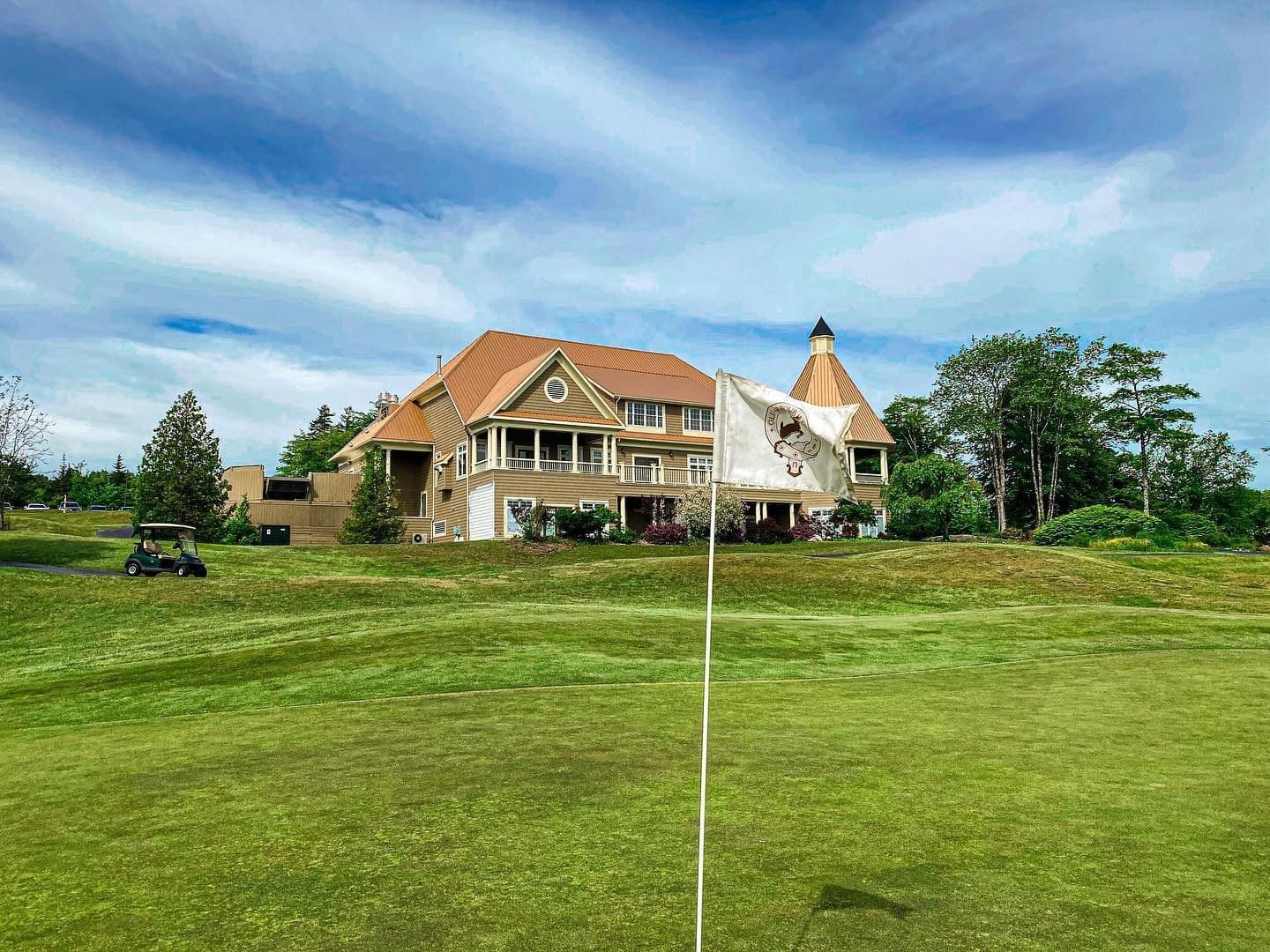 Glen Arbour Golf Course — Deerfield Par 3
