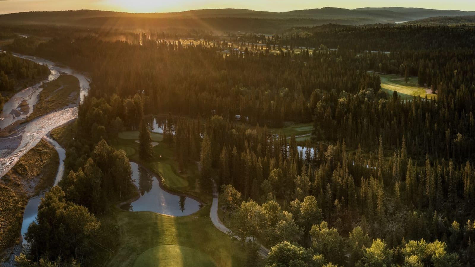 Redwood Meadows Golf & Country Club